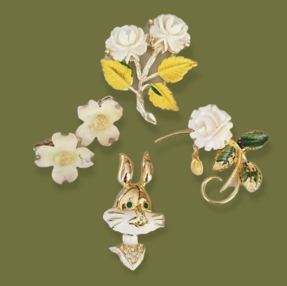 Vintage Jewelry - Vintage Brooch and Earring Lot 5 Piece Bundle